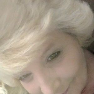 Meet your Posher, Bobbie